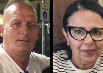 Uccide il marito a coltellate: “Mi ha aggredita e ho reagito”