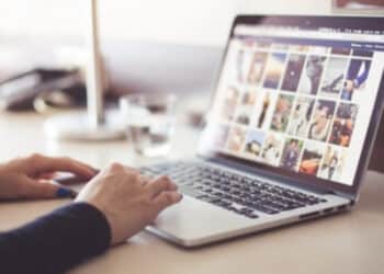 Video delle telecamere di sorveglianza di case private, centri e studi medici rubati e venduti online