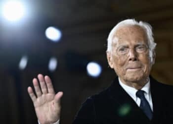 Il cordoglio di dipendenti e familiari per la morte di Giorgio Armani: “Proteggeremo ciò che ha costruito”