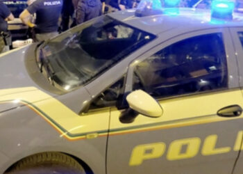 Ragazzina di 12 abusata da due giovanissimi: il video finisce sui gruppi Whatsapp