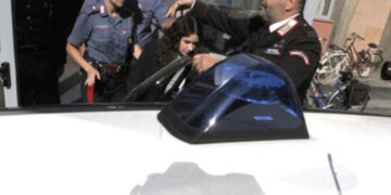 Neonati morti a Traversetolo, Chiara Petrolini vede la foto del figlio ed esce dall’aula