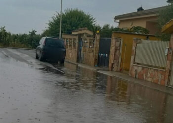 Decimoputzu colpita dal maltempo: cabina Enel ko, tecnici al lavoro per riparare il guasto
