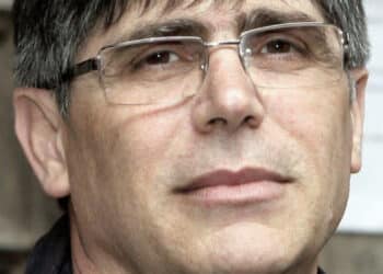 Consegnato un proiettile durante la messa a Don Patriciello, Meloni: “Gesto vigliacco e criminale”