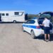 Scaricano i reflui del caravan vicino allo stagno di Pilo, turisti sanzionati a Sassari