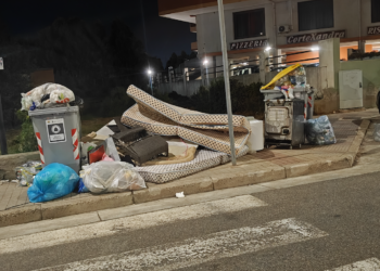 Sestu, via 8 Marzo 1908 scambiata per discarica a cielo aperto