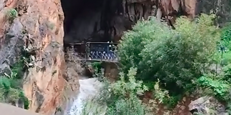 Domusnovas, cittadini senza acqua esasperati: “Non possiamo nemmeno lavarci i denti”