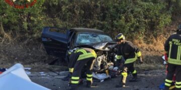 Pauroso frontale alle porte di Nuoro, 10 feriti: una ragazza è gravissima