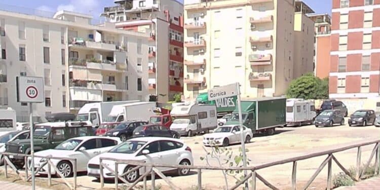 Tragica scoperta a Cagliari, insegnante muore dentro il camper in cui viveva