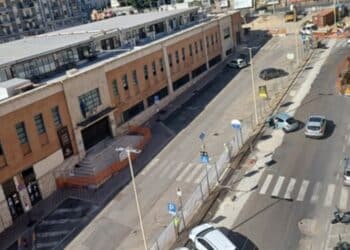 Cagliari, più cantieri e meno parcheggi: insorgono i residenti di via Cocco Ortu, a San Benedetto regna il caos