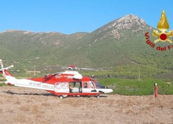 Tragedia ad Arbus: scompare per 24 ore, il corpo di un turista trovato su un costone roccioso