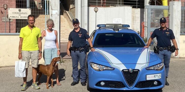Camper in fiamme a Macomer, la polizia salva due tedeschi e il loro cane