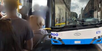 Quartu, bus sovraffollati e studenti stretti come sardine: scatta la protesta