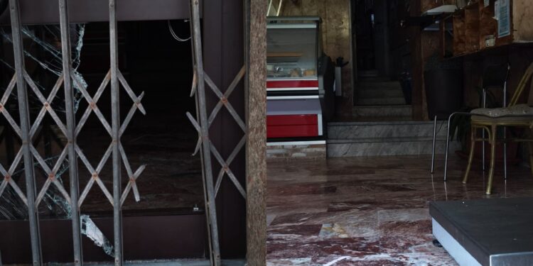 Cagliari, è di nuovo allarme furti nei negozi: nel mirino una macelleria a Sant’Avendrace