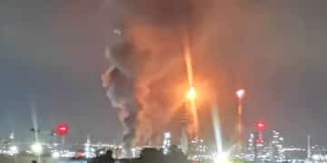 Sarroch, ci risiamo: forte odore di gas avvertito anche a molti chilometri di distanza, abitanti in rivolta