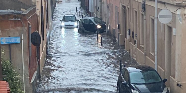 Quartu, disagi a causa del maltempo: strade allagate e il traffico va in tilt