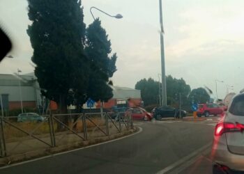 Cantieri e disagi a Capoterra, il bus sbaglia strada e gli studenti arrivano in ritardo