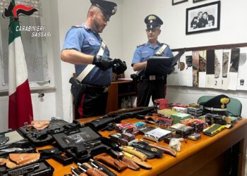 Il Pos non funziona e lui minaccia il tabaccaio con una pistola: arrestato a Olmedo