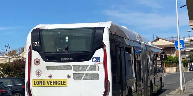 Ragazzo picchiato sul bus a Flumini, il Ctm condanna: “Sicurezza di passeggeri e conducenti in primo piano”