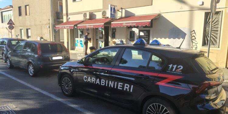 Quattro furti notturni in serie tra Elmas, Assemini e Monserrato: indagini in corso