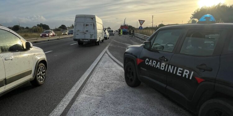 Grave scontro sulla Ss 554 a Selargius, coinvolte 4 auto e una moto: traffico paralizzato