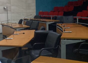 Assemini, l’aula è quasi deserta: salta il consiglio comunale