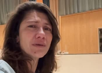 Abbordaggio della Flotilla, le lacrime di Elisa: “Adesso portateli voi gli aiuti”