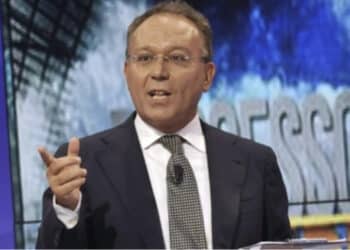 Il giornalista Rai Enrico Varriale condannato per stalking: “Licenziato per giusta causa”