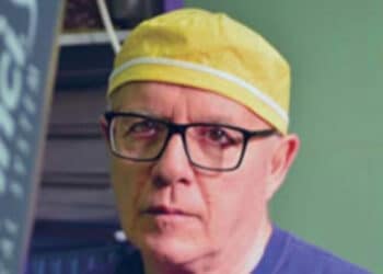 Cagliari, l’ex primario di urologia Mauro Frongia torna al Brotzu e lavorerà gratis