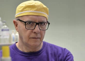 Frongia a disposizione dei pazienti senza compenso: una collaborazione temporanea del noto urologo con il Brotzu