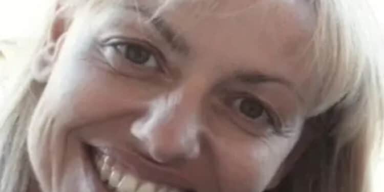 Maria Cristina Gallo muore a 56 anni per un tumore: aveva atteso 8 mesi per un esame istologico