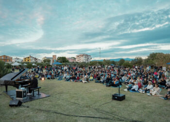 “Esperienze e Suoni d’Acqua”: la magia della mongolfiera saluta il cielo di Molentargius