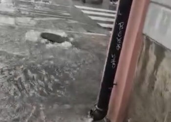 La Cagliari di Zedda fa acqua da tutte le parti: allagata anche la nuova via Roma, esplode la polemica (VIDEO)