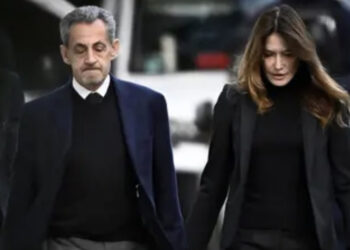 L’ex presidente francese Sarkozy in carcere, la figlia: “State incarcerando un uomo innocente”