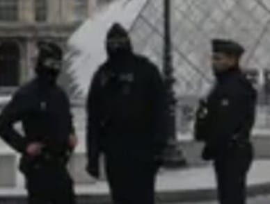 Furto storico al Louvre, due arresti