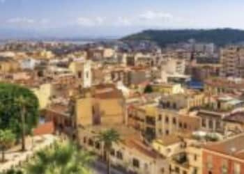 Cagliari, storia a lieto fine per una 25enne adottata all’età di 6 anni: ha ritrovato le sue sorelle