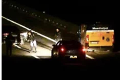 Caos e panico sulla A 14: assaltato un portavalori, banda in fuga