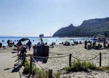 Spiagge italiane: il 20% sommerso entro il 2050, a rischio anche Cagliari e Oristano