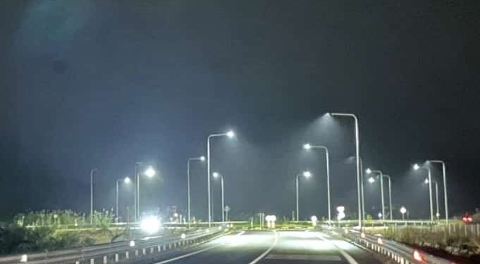 Ogliastra, la rotatoria di Tortolì sull’Orientale Sarda è finalmente illuminata: addio agli incidenti