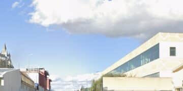 Cagliari, degrado totale: via Dolcetta senza illuminazione e alla mercé di delinquenti e prostitute