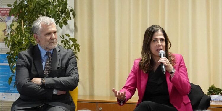 Sanità, siluro dei sindacati a Todde e Bartolazzi: “Non ci servono nuove promesse ma il rispetto dei patti”