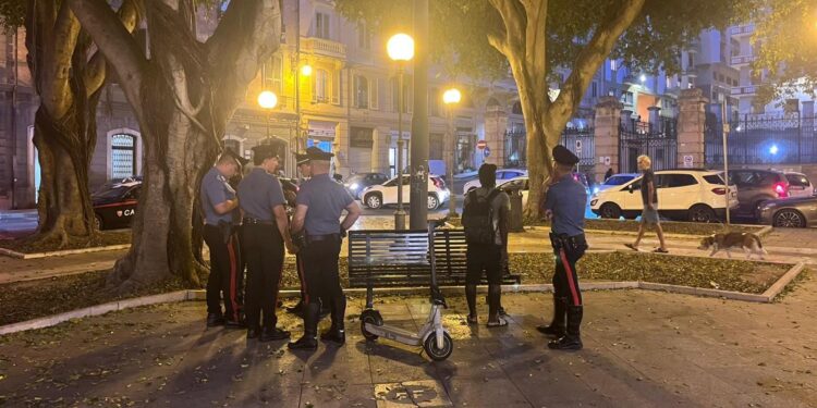 Cagliari, super controlli nella zona rossa piazza del Carmine contro droga e risse: allontanati tre stranieri