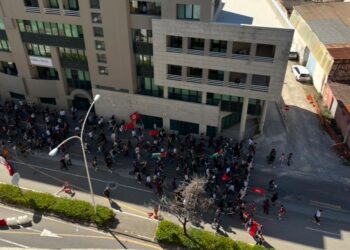 Cagliari, studenti ancora in corteo per Gaza: e domani lo sciopero generale blocca tutto