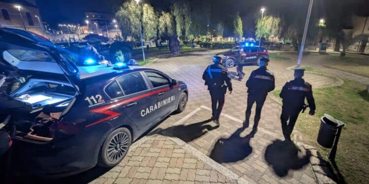 Pimentel, in casa nascondeva droga, armi e munizioni: arrestato un 21enne