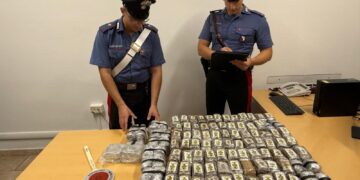 Antimafia di Cagliari, nuovo blitz con l’operazione Termine: oltre 50 chili di hashish in un bidone sotto una quercia