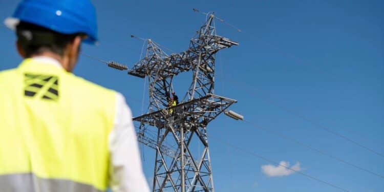 Terna potenzia la linea elettrica in Sardegna: 300 milioni per la stabilità della rete