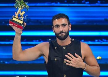 Olbia gioca d’anticipo e brucia di nuovo Cagliari: sarà Marco Mengoni la superstar di Capodanno