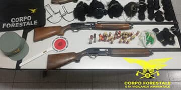 500 grammi di cocaina e munizioni per bracconaggio, un arresto per armi clandestine e traffico di stupefacenti a Villa San Pietro