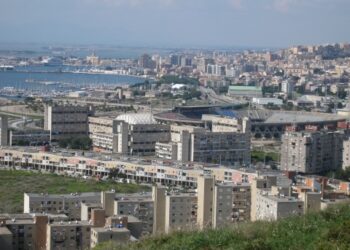 Cagliari, la nuova vita di Sant’Elia: via le strutture abusive, nuove fogne, porticciolo e spiagge riqualificati