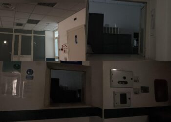 Cagliari, blackout al Santissima Trinità, manca la luce: visite programmate in ritardo, pazienti rimandati a casa