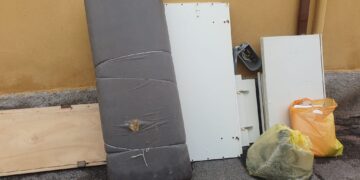 Quartu, protestano i residenti: rifiuti e sporcizia trascinano il Sacro Cuore nel degrado